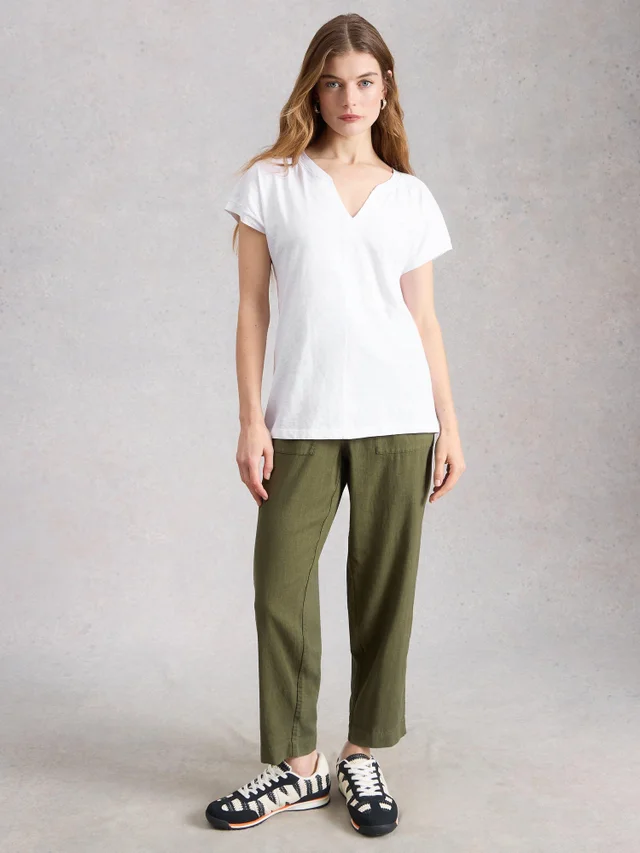 T-Shirt Nelly mit Keilausschnitt