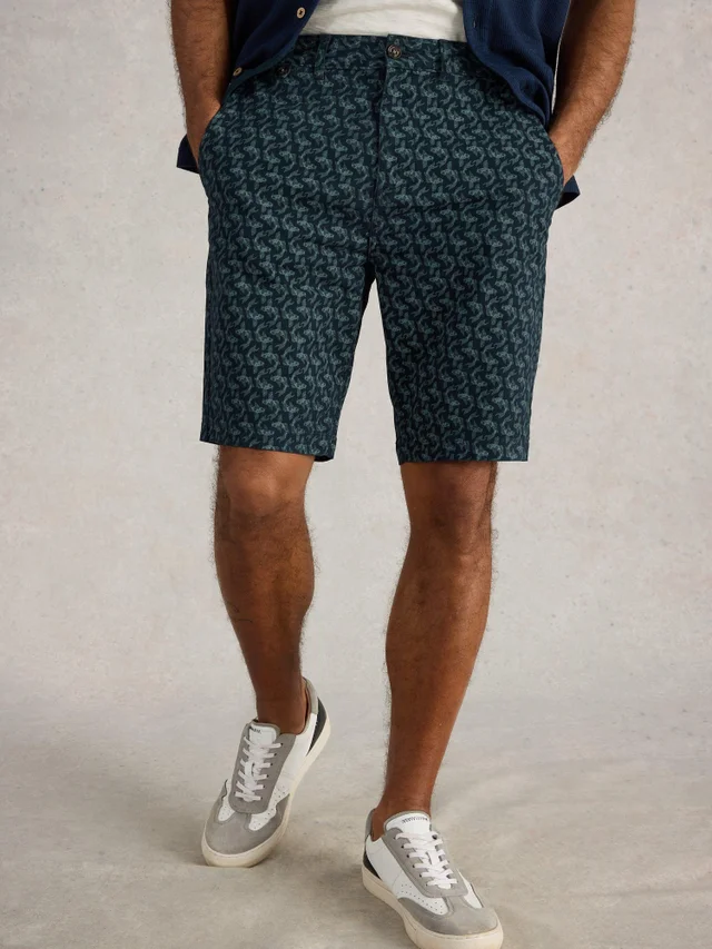 Chinoshorts mit Fischprint